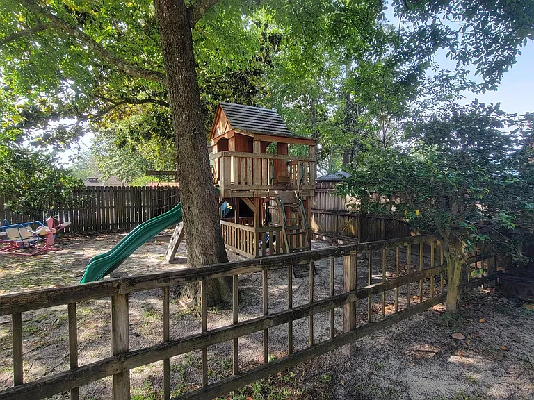 1731 Bayshore Dr — Photo 47