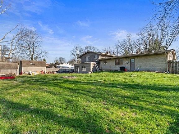 3rd image of 406 Griffin Rd