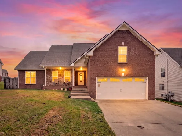 1809 Patricia Dr, Clarksville, TN 37040