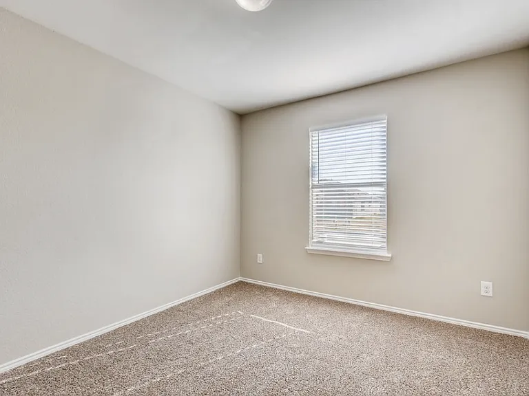 5140 Glen Eden Dr — Photo 16