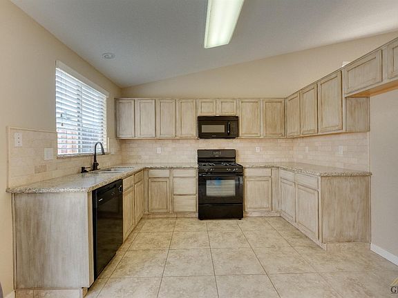 5th image of 3626 Boswellia Dr