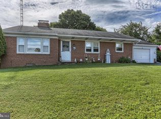 3036 Nancy St, Hanover, PA 17331