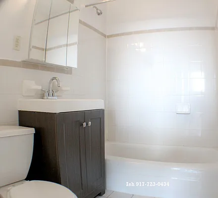 Rented by Area New York | media 6