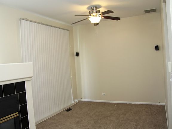 5th image of 1441 N Waterbury Cir