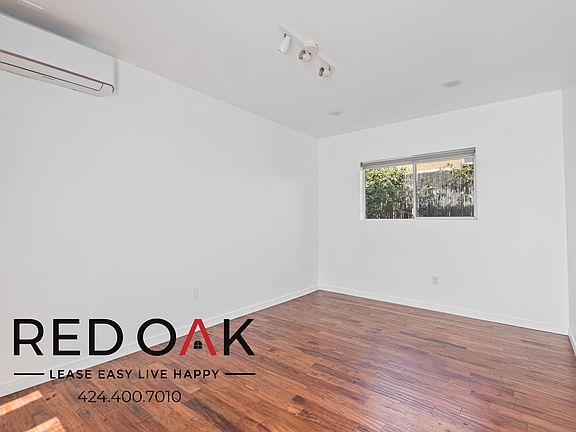5th image of 4447 1/2 Willowbrook Ave #4443
