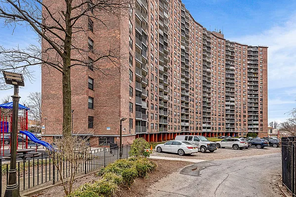 Sold by Sold By Bart Real Estate Partners inc | media 65