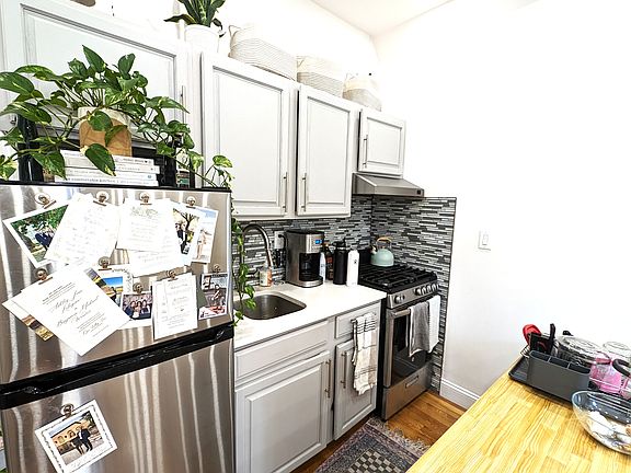 4th image of 120 Sullivan St APT 4A