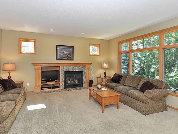 4th image of 2307 Iverson Ct