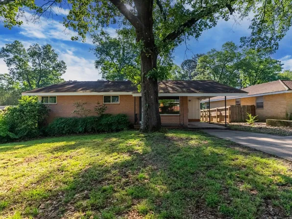 12 Berkshire Dr, Little Rock, AR 72204