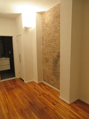 Rented by Bohemia Realty Group | media 11