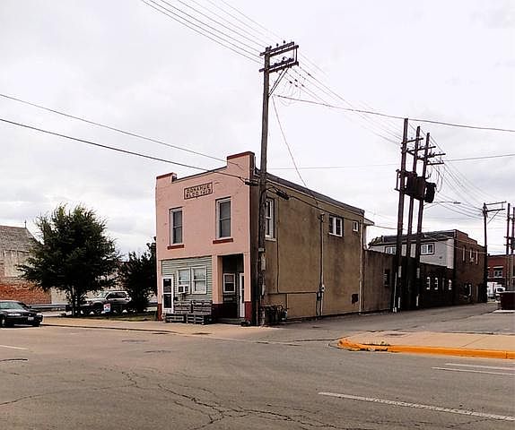 1st image of 112 S Vermillion St