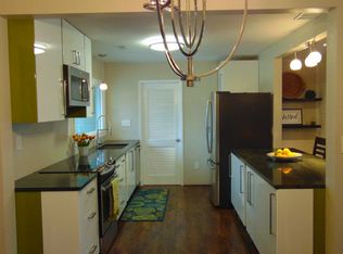 5616 N Woodland Ct, Peoria, IL
