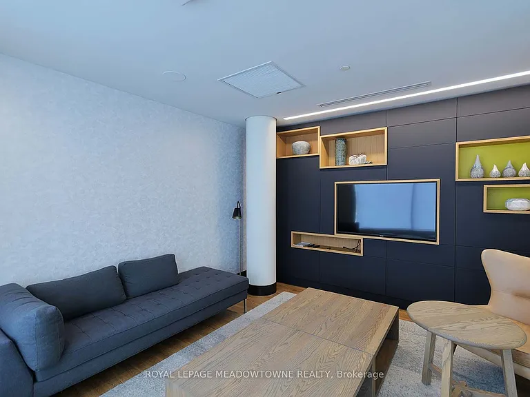 2520 Eglinton Ave W #1205 — Photo 32