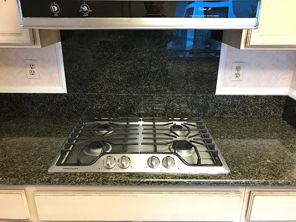 2nd image of 474 Savona Way