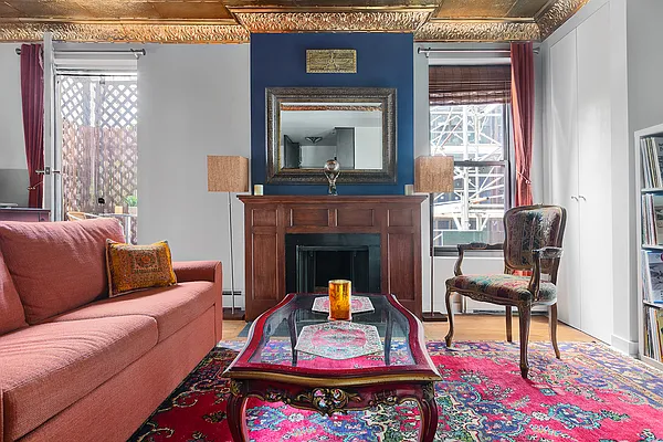 Sold by Compass | media 2