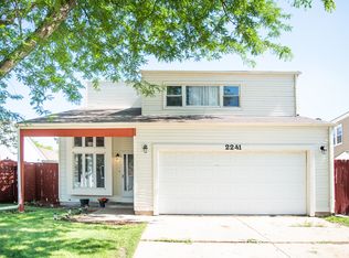 2241 Bluebell Ct, Aurora, IL 60506