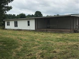 4131 E Dutch Creek Rd, Pekin, IN 47165