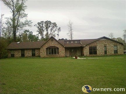 5 bdrm, 3.5 bth brick home, 4788 square ft.