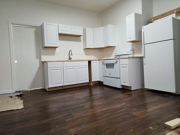 2nd image of 435 N Main St #2