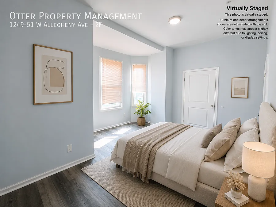 1BR/1BA Sunlit 2nd Floor Apartment with Ample Street Parking — Photo 2