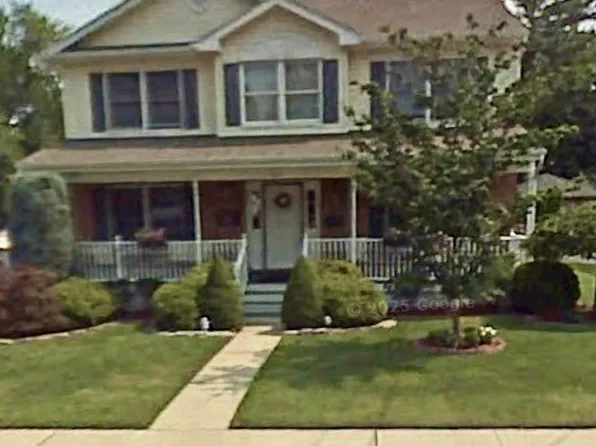 126 N Hill Rd, Colonia, NJ 07067