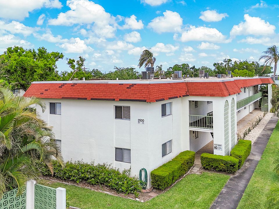 1st image of 3500 Beneva Rd Unit 306