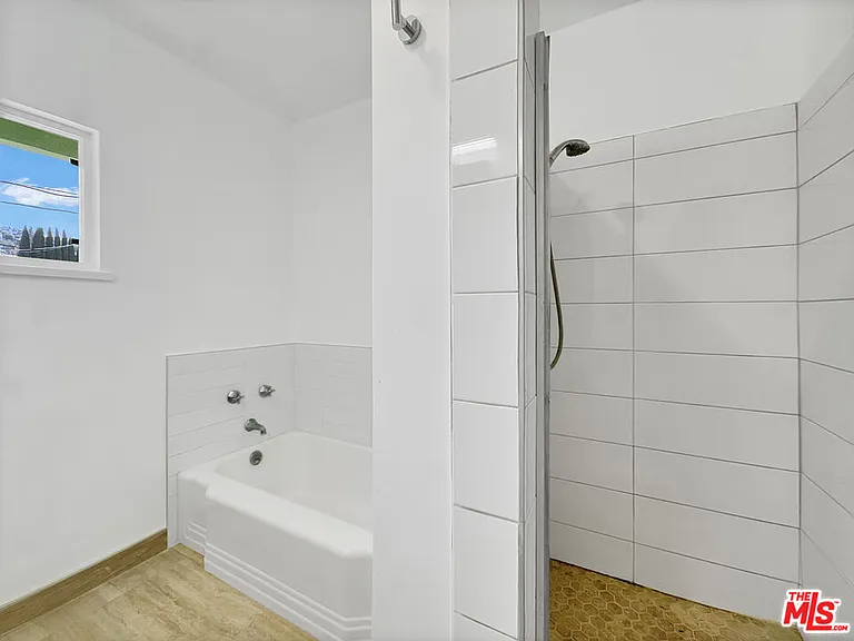 4161 Marlton Ave #D — Photo 12
