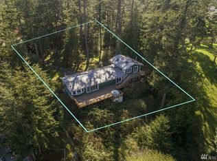 84 Church Ln, Eastsound, WA 98245