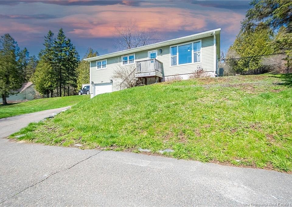 1st image of 1201 Rothesay Rd