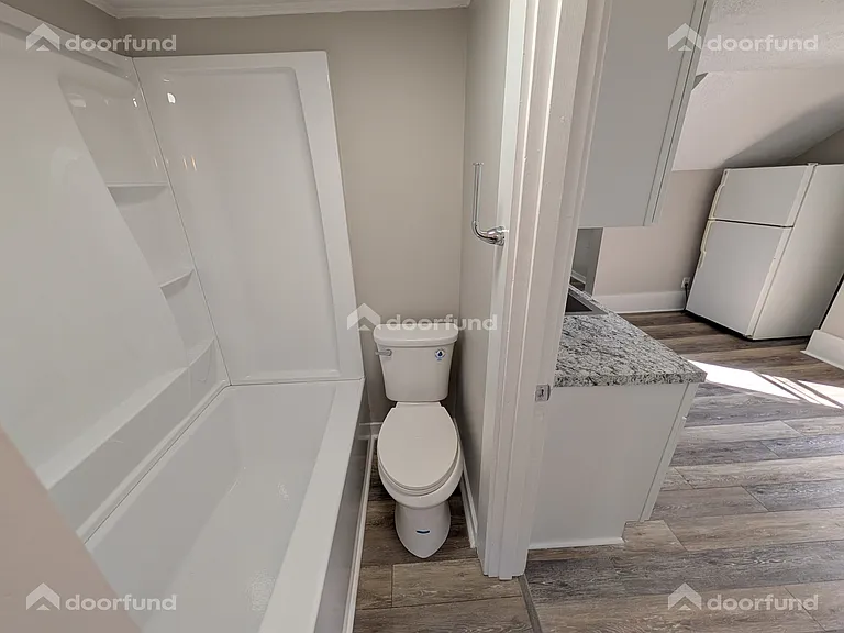8 Green St #2 — Photo 7