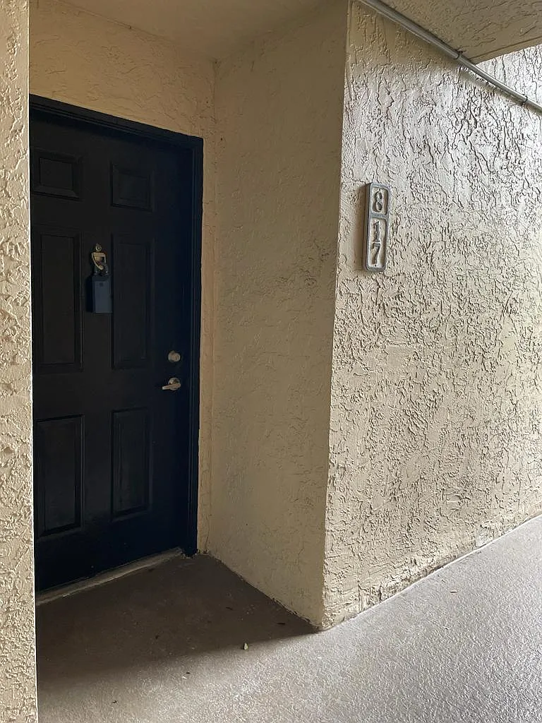 3 bed, 2.0 bath, 1263 sqft, $2,350 — Photo 2