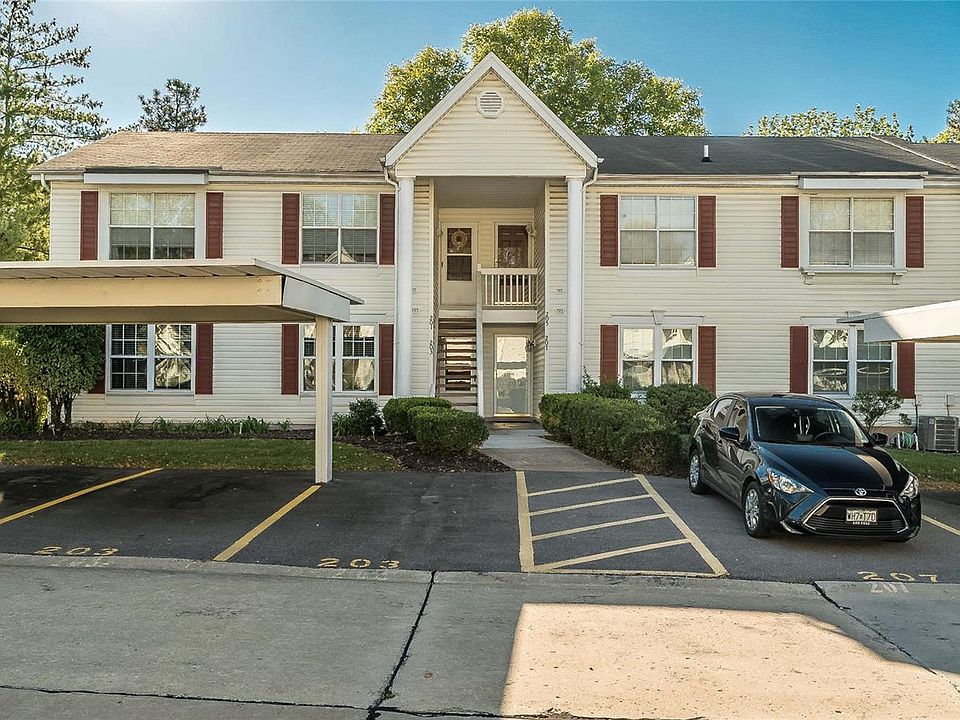 1st image of 203 Sugar Lake Dr