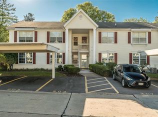 203 Sugar Lake Dr, Saint Peters, MO 63376