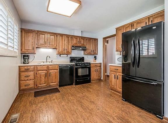 2nd image of 5101 Heathfield Dr