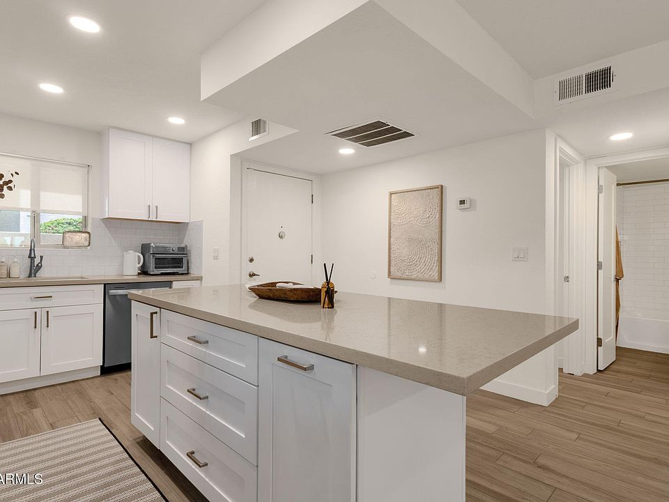 1st image of 4150 E CACTUS Road #110