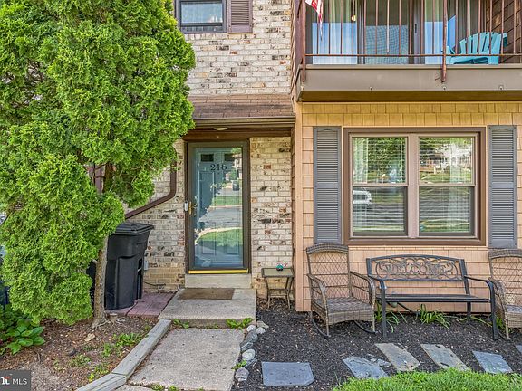 2nd image of 218 Bishops Dr