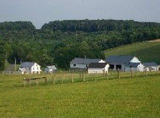 8331 Carpet Rd, New Tripoli, PA 18066