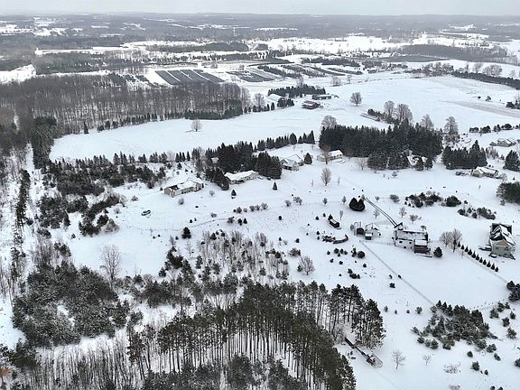 3rd image of Unit 12 Fairview