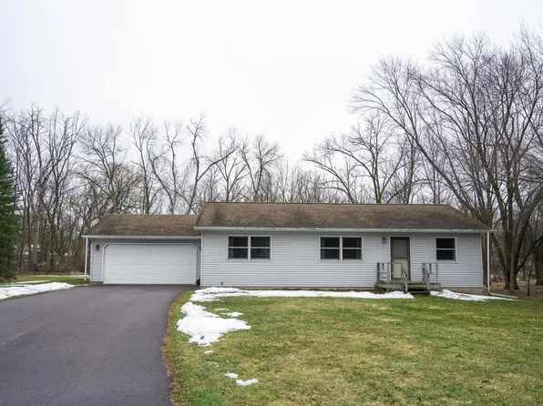 809 South Division St, New Lisbon, WI 53950