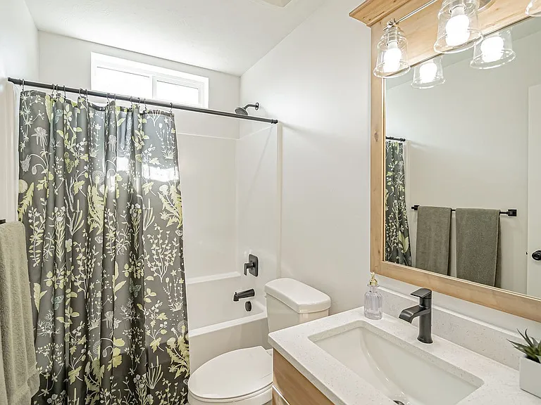 4725 Witts End Way — Photo 12