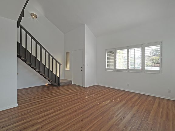 5th image of 711 A St