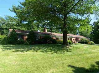 8 Jolo Way, York, PA 17403