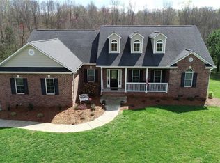 135 Thomas Ln, Cleveland, NC 27013