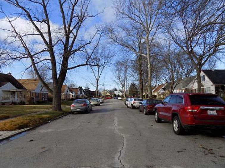 2nd image of 11 163rd Pl