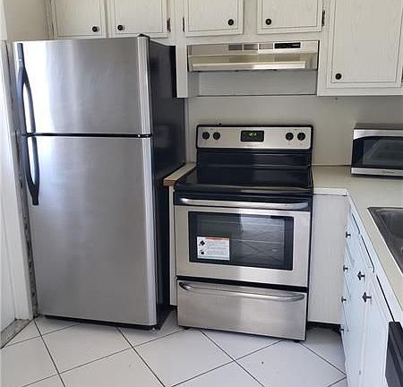 2nd image of 4705 NW 35th St APT 405