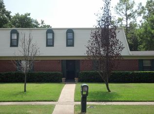 2400 Tilman Dr, Bossier City, LA 71111