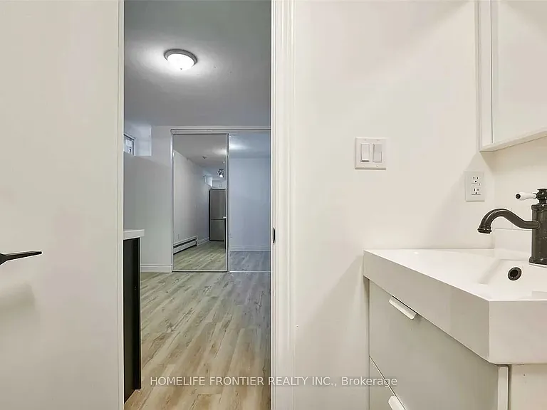 291 Scarlett Rd #101 — Photo 8