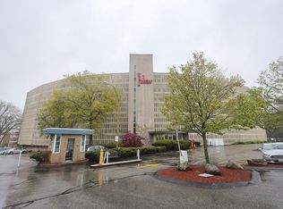 200 Swanton St APT T4, Winchester, MA 01890