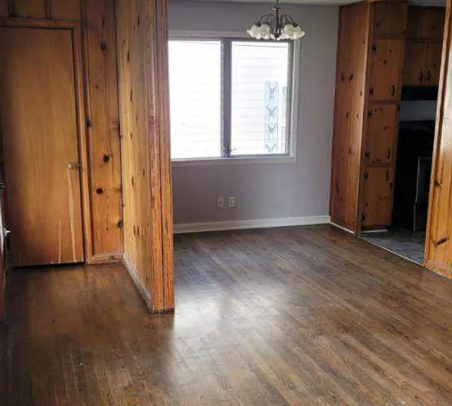 3815 W Meighan Blvd — Photo 2