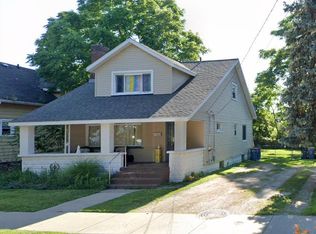 17 Arthur Ave NE, Grand Rapids, MI 49503